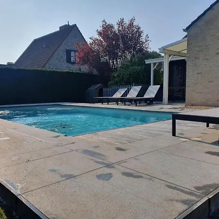 Fantastic, Luxurious In With Heated Outdoor Pool *