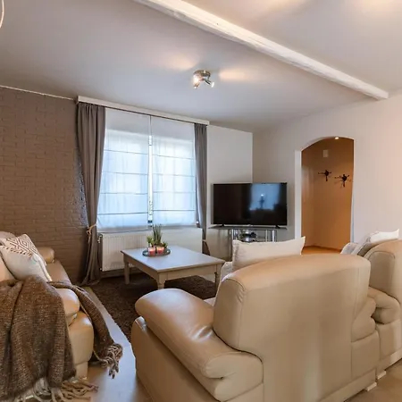 Fantastic, Luxurious In With Heated Outdoor Pool Сasa de vacaciones Koksijde